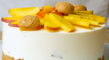 Yoghurt Cheesecake with Peaches and Amaretti d’Italia Macaroons