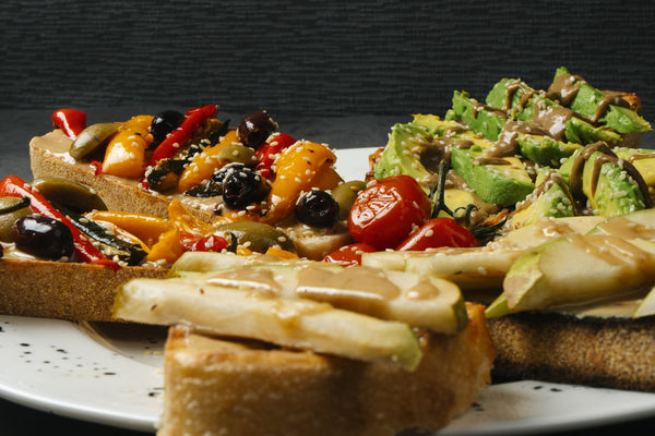 Bruschetta with vegetables an Sunita organic light tahini - Taste from the Med